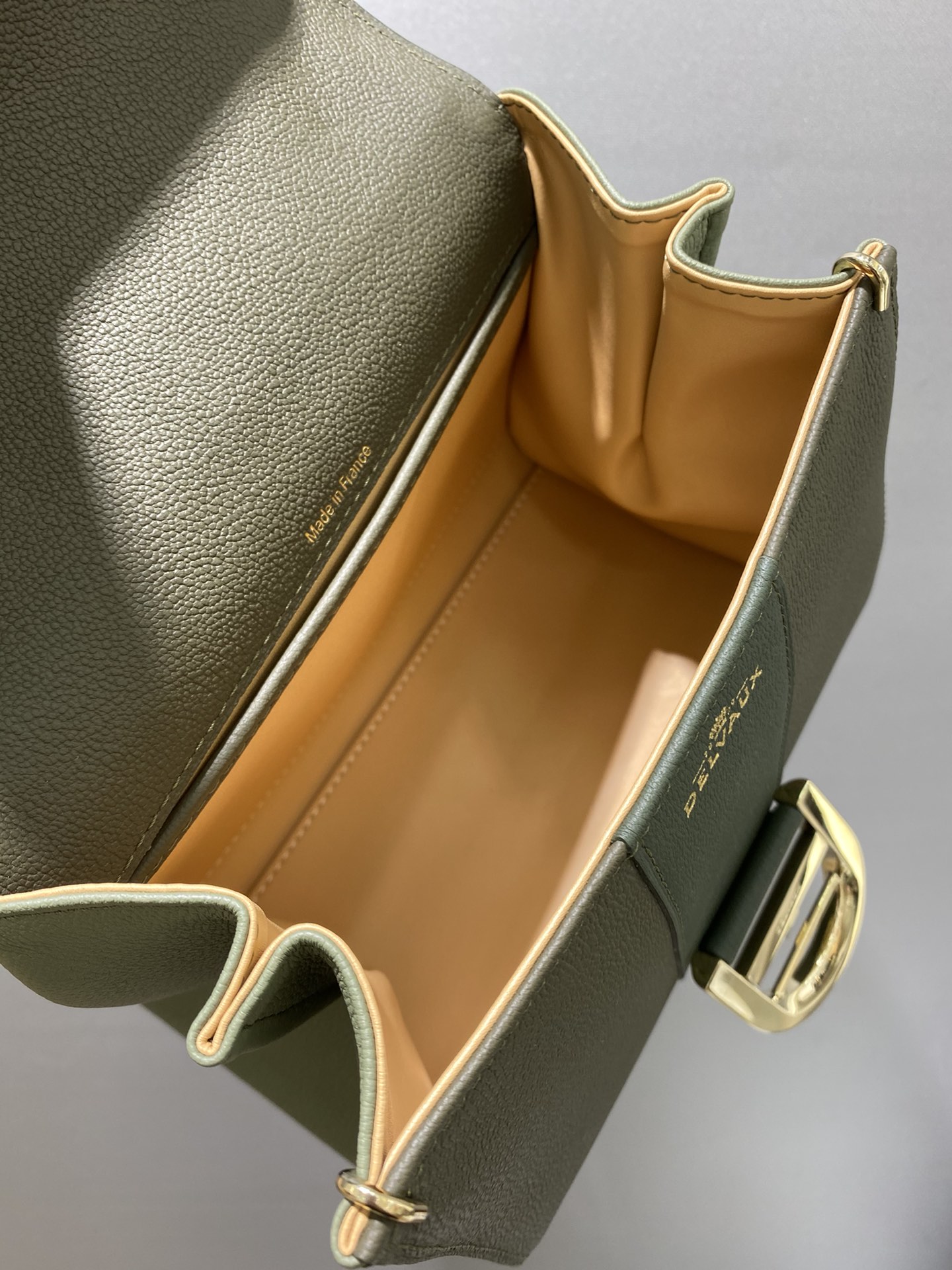 델보 브리앙 MM 토고백 스몰